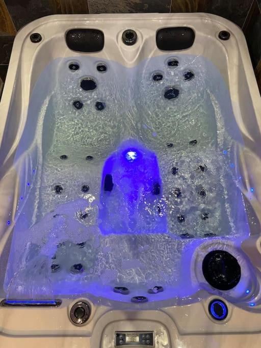 Maison Avec Jacuzzi โอรองช์ ภายนอก รูปภาพ