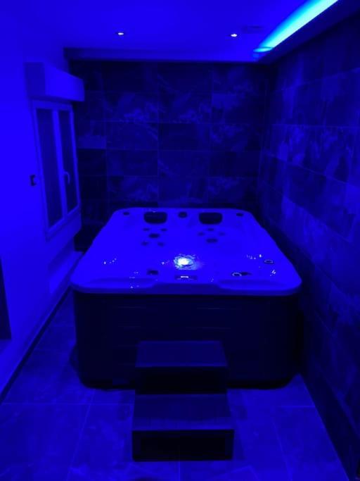 Maison Avec Jacuzzi โอรองช์ ภายนอก รูปภาพ